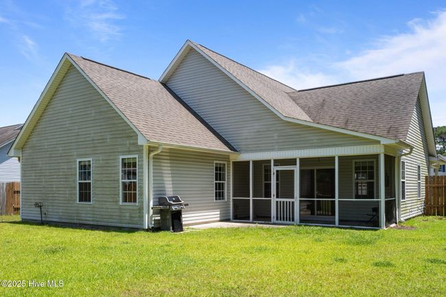 215 Gold Leaf Dr, House other with 3 bedrooms, 2 bathrooms and 2 parking in Hampstead NC | Image 39
