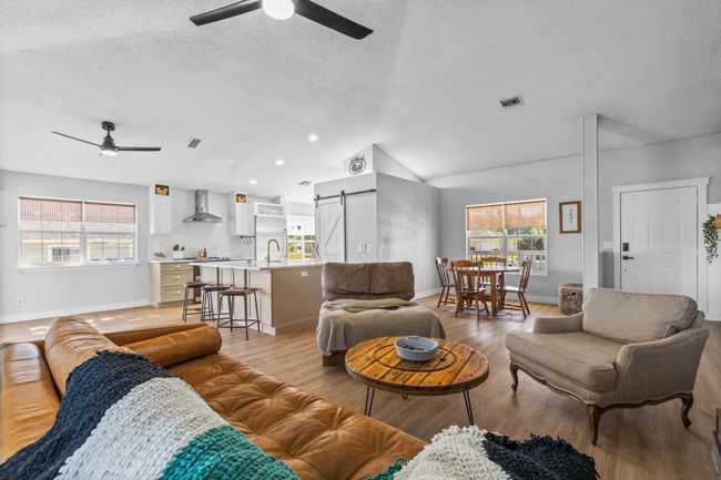 5814 Killarney Avenue, House other with 3 bedrooms, 2 bathrooms and null parking in Fort Pierce FL | Image 7