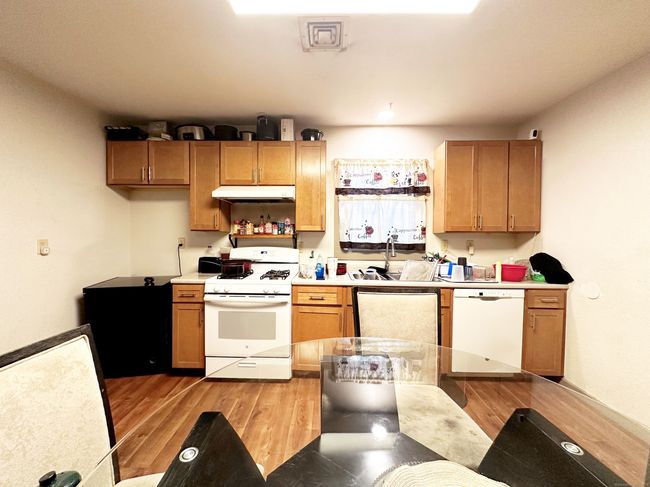 16 Dickerman St, Home with 4 bedrooms, 2 bathrooms and null parking in New Haven CT | Image 9