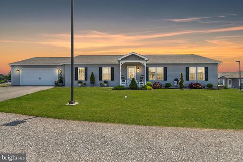 411 Rainbow Dr, NOTTINGHAM, PA, 19362-3302 | Card Image