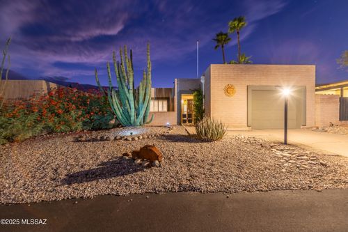 2660 S Camino Vega, Green Valley, AZ, 85622-8205 | Card Image
