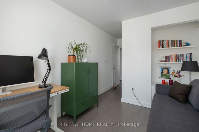 118 - 2320 Gerrard St E, Condo with 3 bedrooms, 2 bathrooms and 26 parking in Toronto ON | Image 23