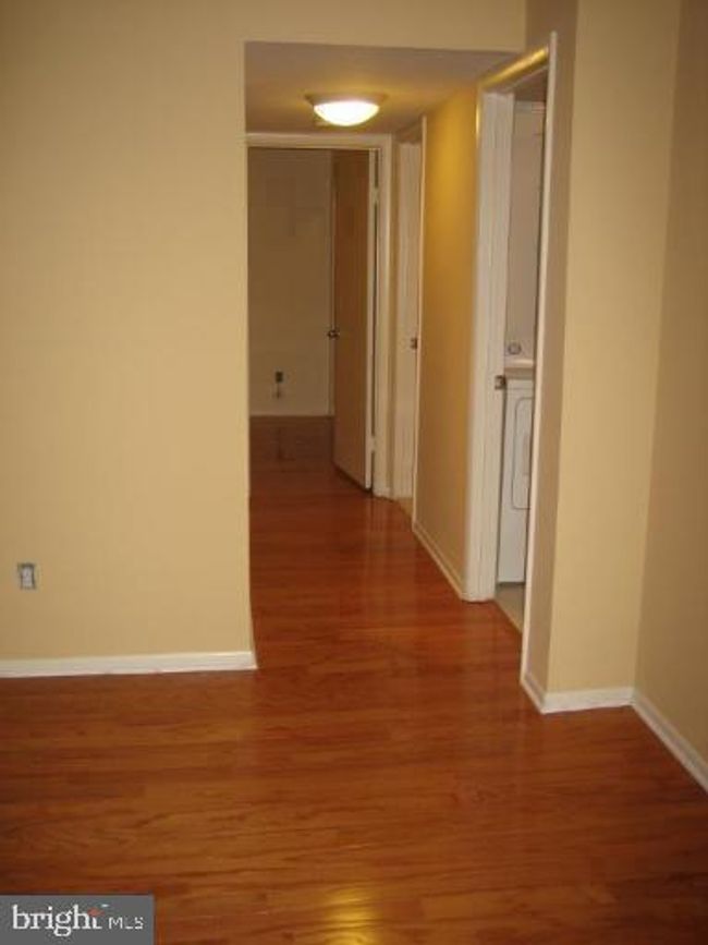 11655C-GL - 11655 Gas Light Ct, Condo with 2 bedrooms, 1 bathrooms and null parking in RESTON VA | Image 9