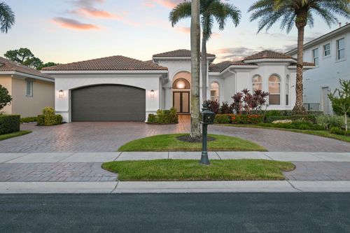 320 Charroux Dr, Palm Beach Gardens, FL, 33410-1615 | Card Image