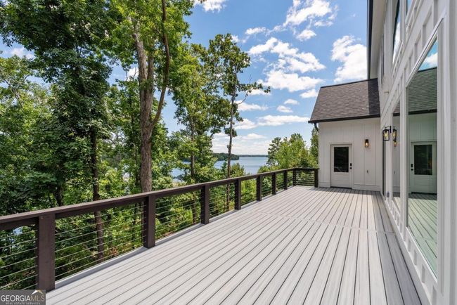 9720 Peninsula Dr, House other with 5 bedrooms, 5 bathrooms and 2 parking in GAinesville GA | Image 5