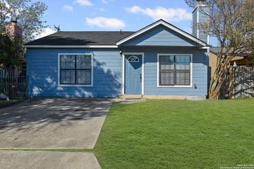 8757 Port Of Call Dr, San Antonio, TX, 78242-2955 | Card Image