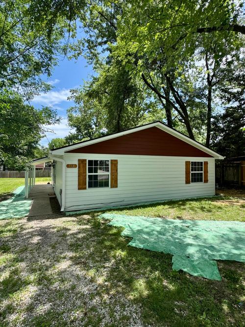 118 Wesley Ave, Hallsville, MO, 65255-9449 | Card Image