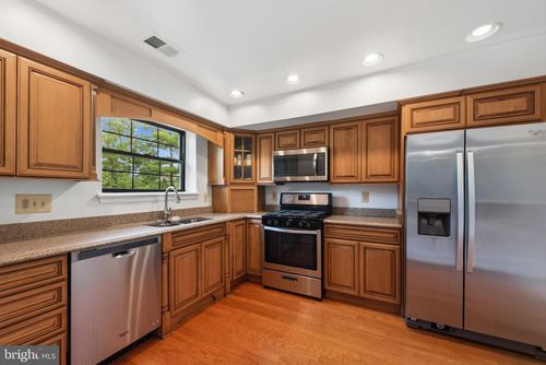 22e-22 Alanbrooke Ct, Baltimore, MD, 21204-2708 | Card Image