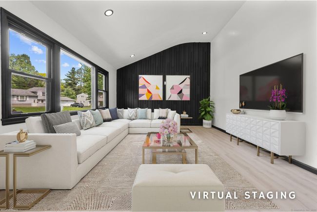 4 Hill Farm Rd, House other with 4 bedrooms, 3 bathrooms and 3 parking in Bloomfield CT | Image 7