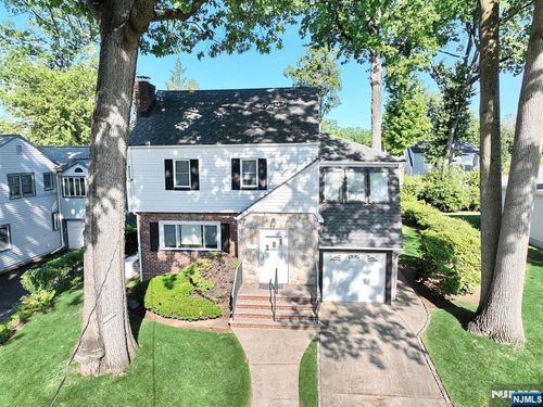1116 Trafalgar St, Teaneck, NJ, 07666-1928 | Card Image