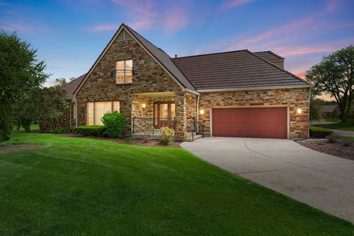 910 Red Fox Ln, Oak Brook, IL, 60523-1446 | Card Image