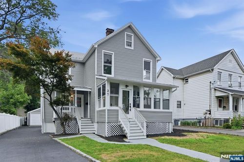 37 W Colfax Ave, Roselle Park, NJ, 07204-1365 | Card Image
