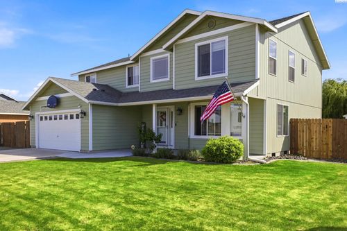 4110 Finnhorse Ln, Pasco, WA, 99301-8317 | Card Image