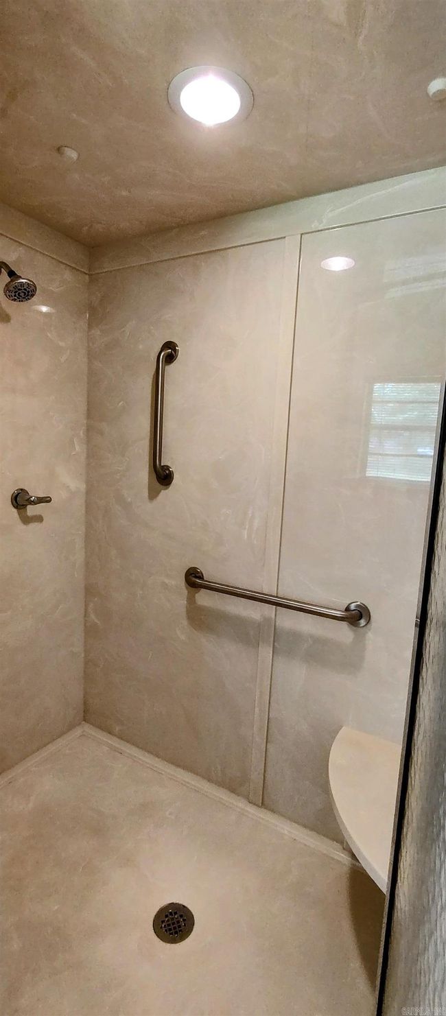 1019 Amanda St, House other with 3 bedrooms, 2 bathrooms and null parking in Camden AR | Image 25