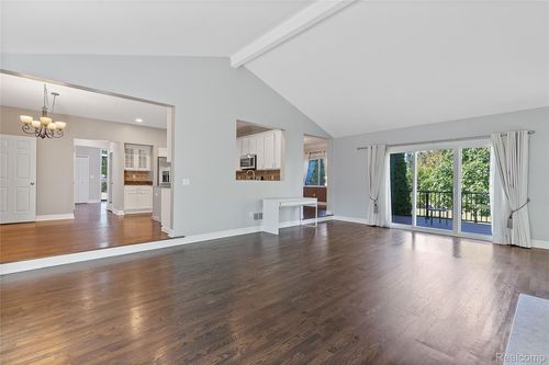 4360 Carriage Hill Ct, Rochester, MI, 48306-4672 | Card Image