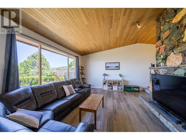 356 Gleneagles Dr, House other with 6 bedrooms, 5 bathrooms and 2 parking in Kamloops BC | Image 5