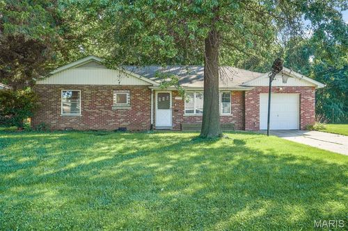 6104 W Washington Street, Belleville, IL, 62223 | Card Image