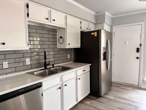 apt-201-10526 Stone Canyon Rd, Dallas, TX, 75230-4401 | Card Image