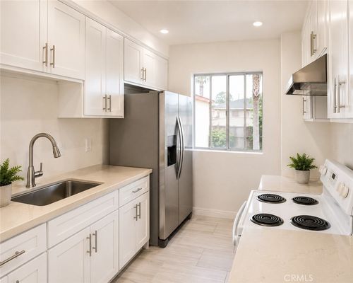 b-1120 Bahia Ct, Ontario, CA, 91762-4840 | Card Image