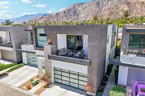 2699 Majestic Way, Palm Springs, CA, 92262-2144 | Card Image