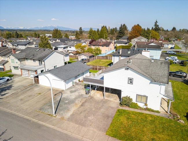 13357 79 Ave, House other with 4 bedrooms, 3 bathrooms and 12 parking in Surrey BC | Image 32