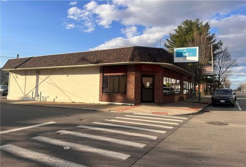 480 Broadway, Pawtucket, RI, 02860 | Card Image