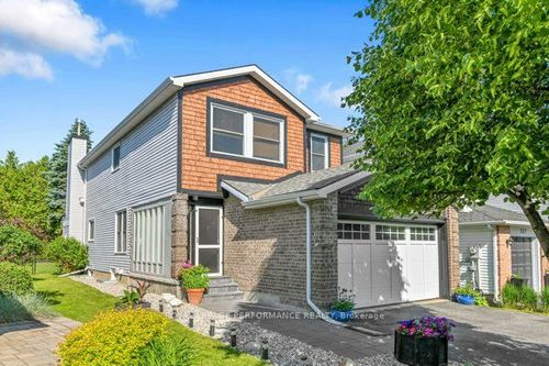 135 Acklam Terr, Kanata, ON, K2K2J4 | Card Image