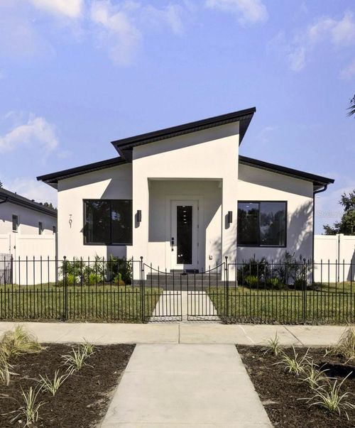 701 42nd Ave S, ST PETERSBURG, FL, 33705-4415 | Card Image