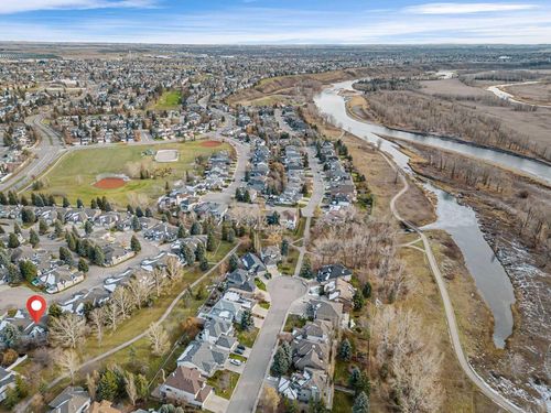 30 Douglasbank Gdns Se, Calgary, AB, T2Z2C9 | Card Image