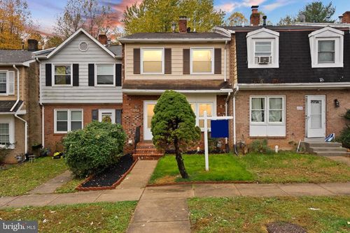 4332 Eileen Ct, WOODBRIDGE, VA, 22193-2670 | Card Image