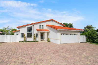 3736 Sw 107th Ct, House other with 6 bedrooms, 5 bathrooms and null parking in Miami FL | Image 2