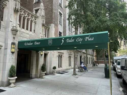 207-5 Tudor City Pl, New York, NY, 10017-6857 | Card Image
