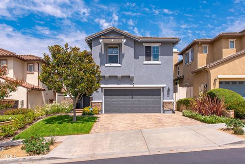 660 Clearwater Creek Dr, Thousand Oaks, CA, 91320-4976 | Card Image