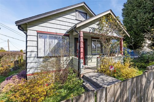 103 Haliburton St, Nanaimo, BC, V9R4V9 | Card Image