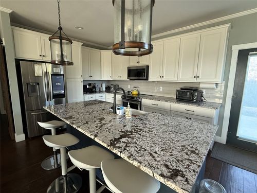 410 Summit Ridge Dr N, Lago Vista, TX, 78645-8670 | Card Image