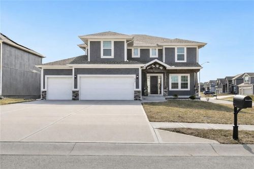 4901 105th St, Kansas City, MO, 64156-3125 | Card Image