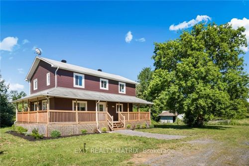 19285B County Rd, Dunvegan, ON, K0C1J0 | Card Image