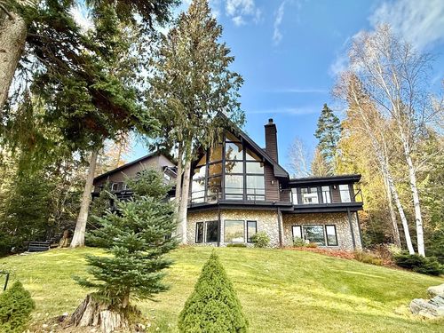 17562 W Swan Shores Rd, Bigfork, MT, 59911-7950 | Card Image