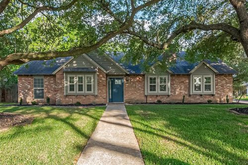 2127 Briargreen Dr, Houston, TX, 77077-5334 | Card Image