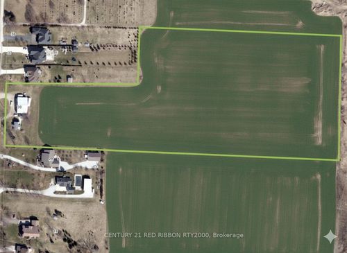 33 Beechwood Ave, Forest, ON, N0N1J0 | Card Image