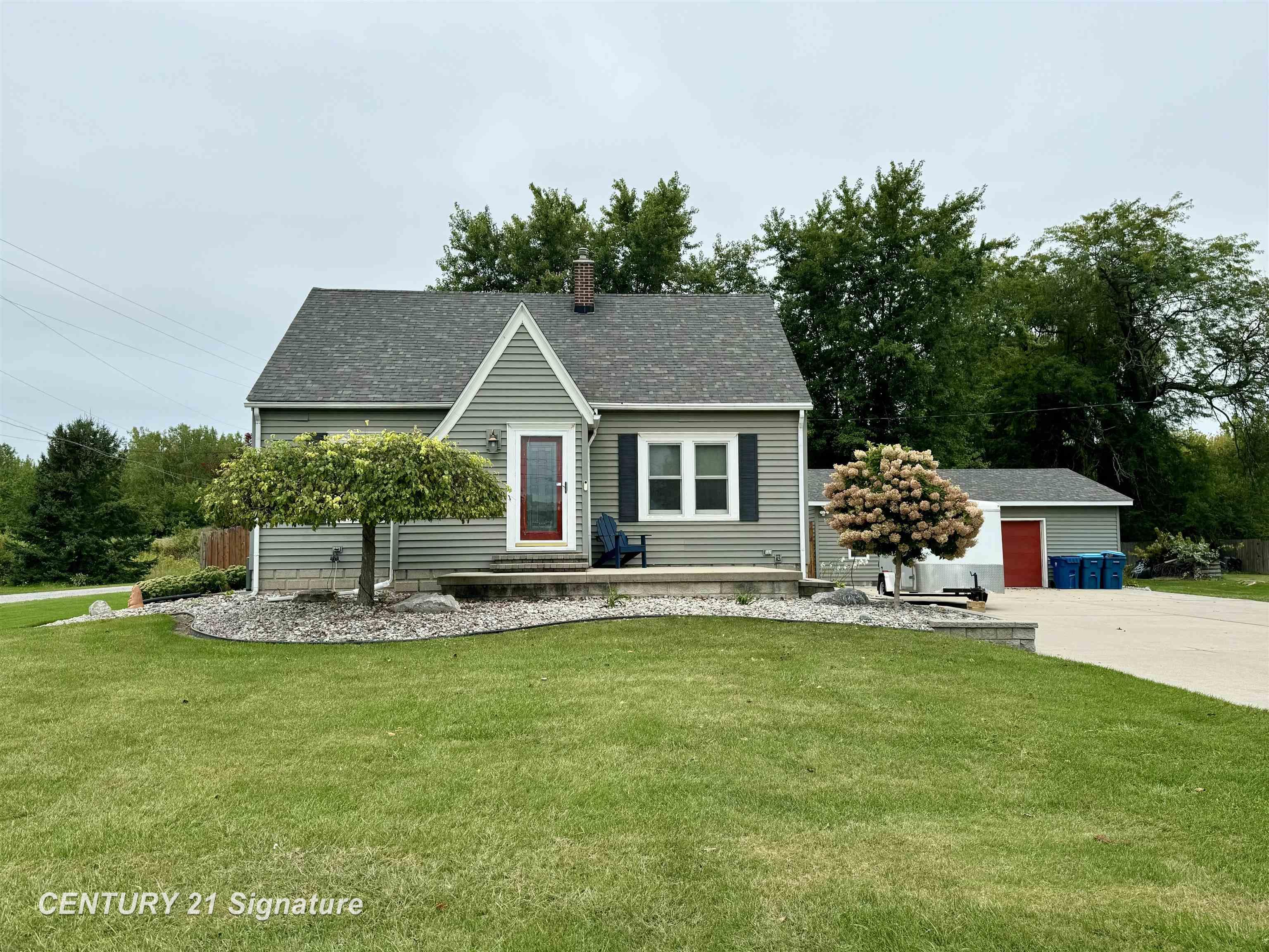 Midland Rd, Auburn, MI 48611