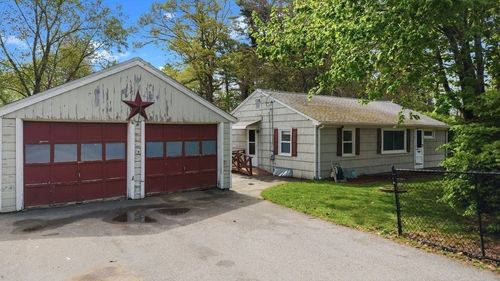 5 2nd Ave, Lakeville, MA, 02347-2325 | Card Image