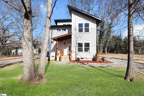 5 Mcgee St, Belton, SC, 29627-1721 | Card Image