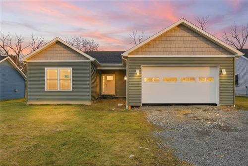 2006 Mae'S Landing, Canandaigua-Town, NY, 14424 | Card Image