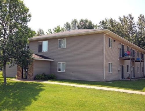 325 Summit Ave W, Blackduck, MN, 56630-2141 | Card Image