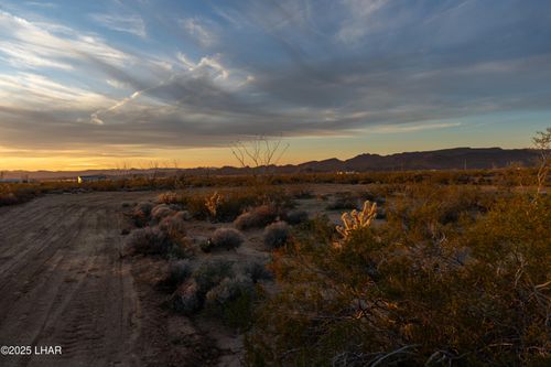 65 S Cameron Rd, Yucca, AZ, 86438 | Card Image