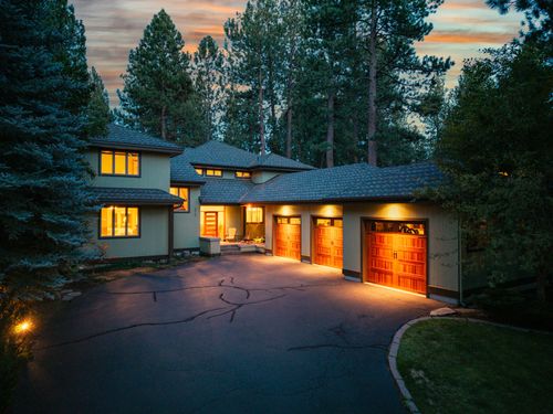 60766 Golf Village Loop, Bend, OR, 97702-9132 | Card Image