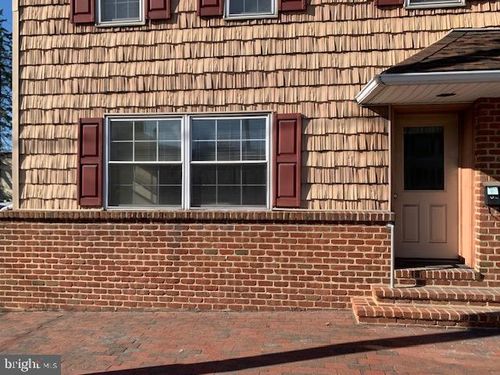 303 Union St, MILLERSBURG, PA, 17061-1611 | Card Image