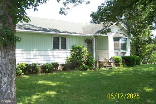 262 Claremont Ave, TAMAQUA, PA, 18252-4436 | Card Image