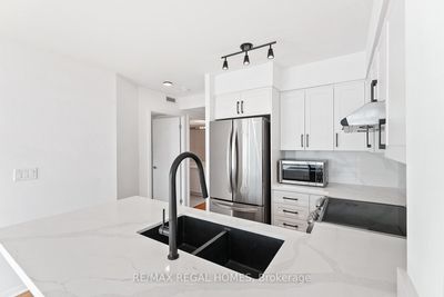 1610 - 219 Fort York Blvd, Condo with 1 bedrooms, 1 bathrooms and 1 parking in Toronto ON | Image 1